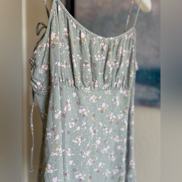 Cotton On Sleeveless Tie Mini Dainty Floral Dress in Women’s size Medium Green - Picture 2 of 4